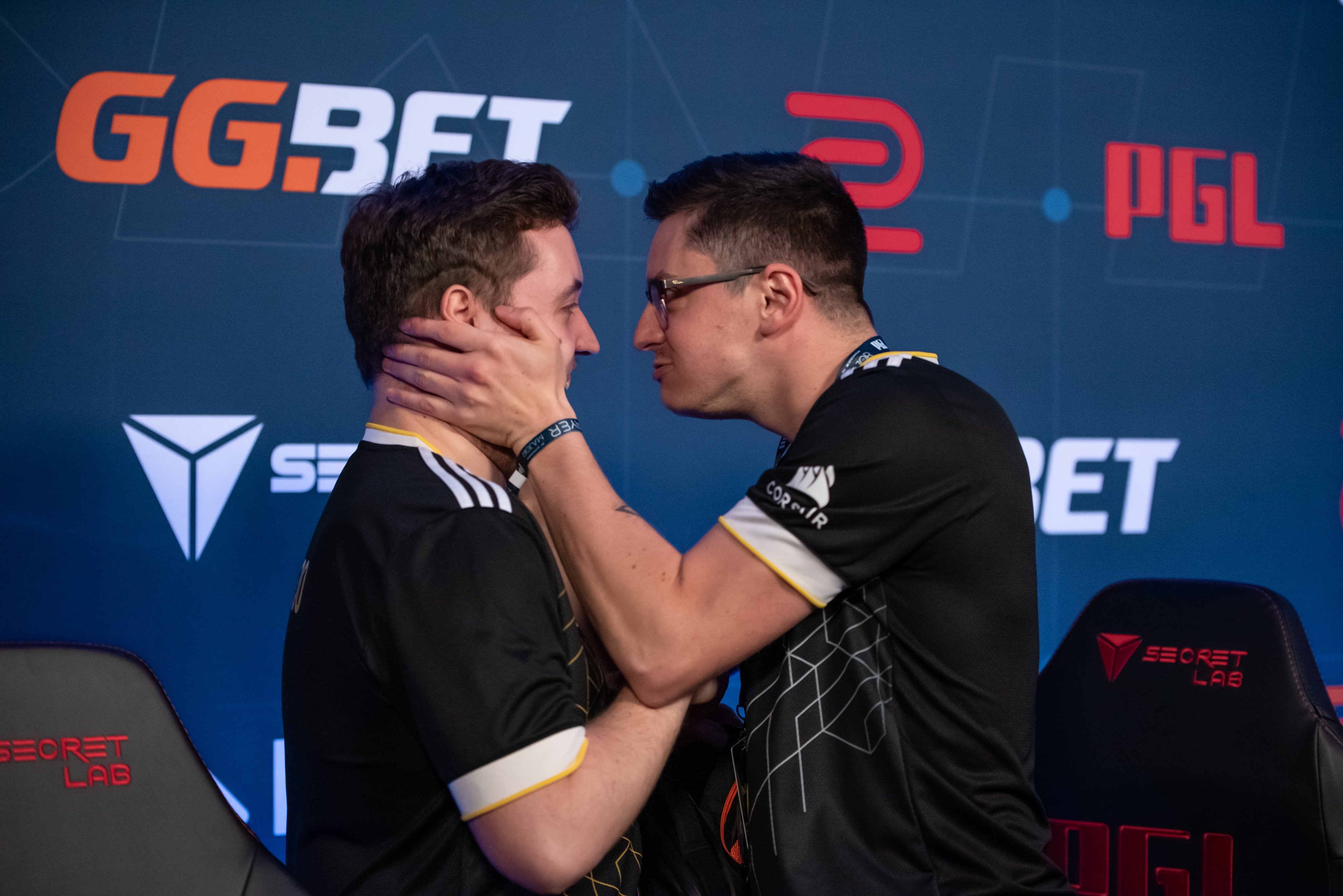 CS S级赛事体系解析：全球顶尖战队角逐高额奖金的职业比赛盛宴